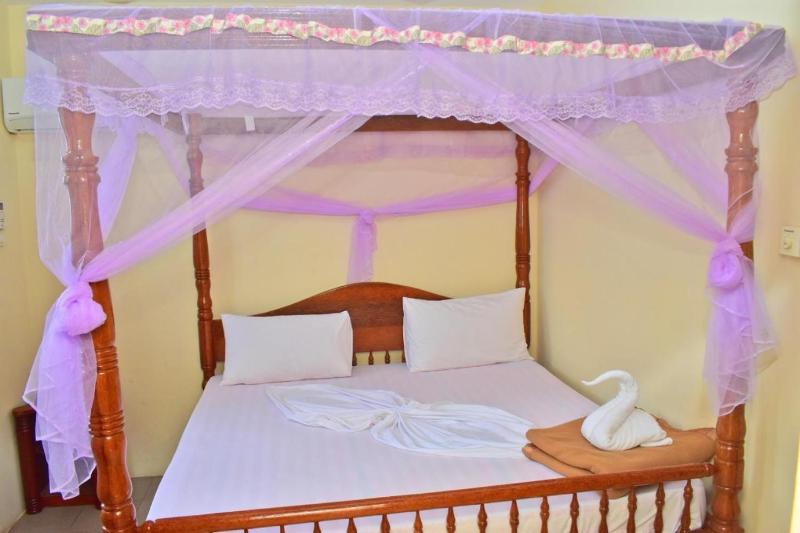 Funguni Palace Hotel - image 14