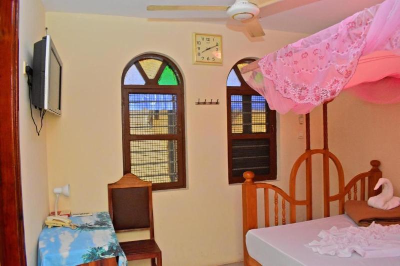 Funguni Palace Hotel - image 8