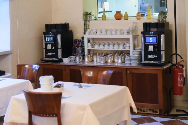 Hotel Villa Erica - image 27