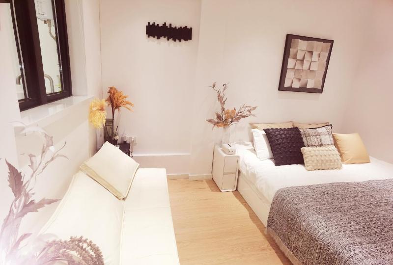 XiaoTing - Warm Modern Flat - image 8