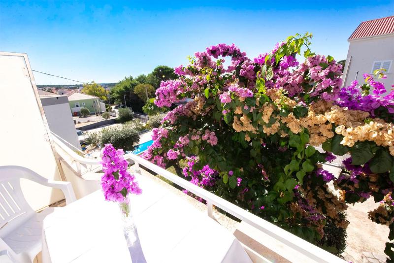 Apartments Bepina - image 6