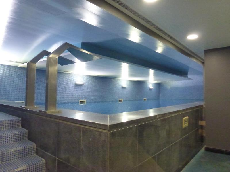 Riviera Hotel - image 6