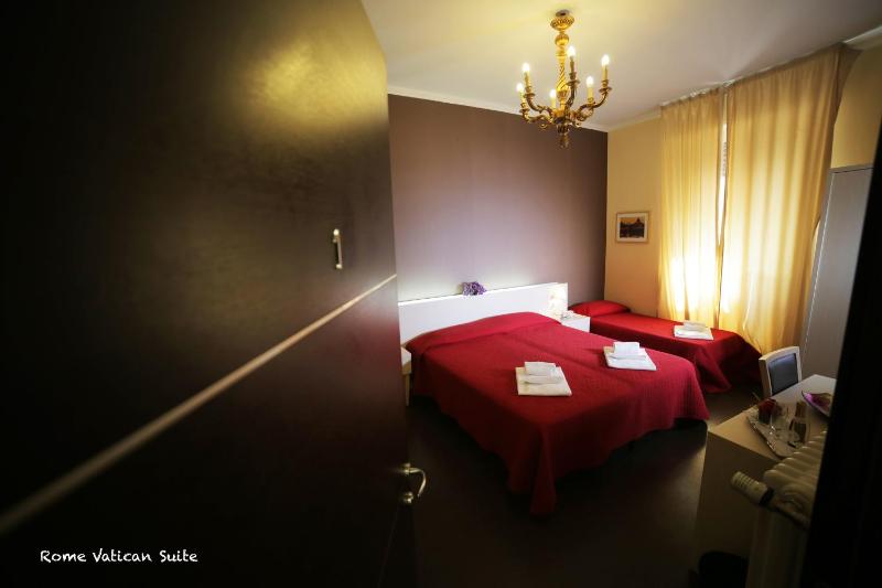 Comfort Quadruple Room image 2
