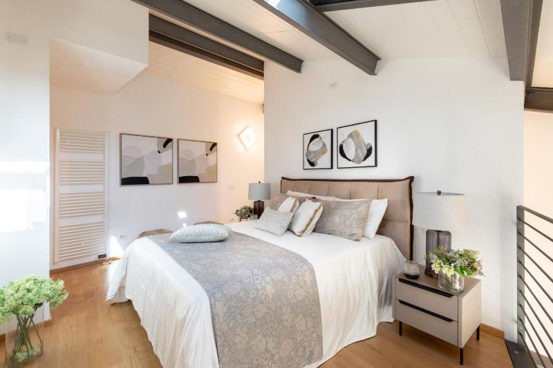 Verdi 1928 A Cozy Wallside Retreat - image 3
