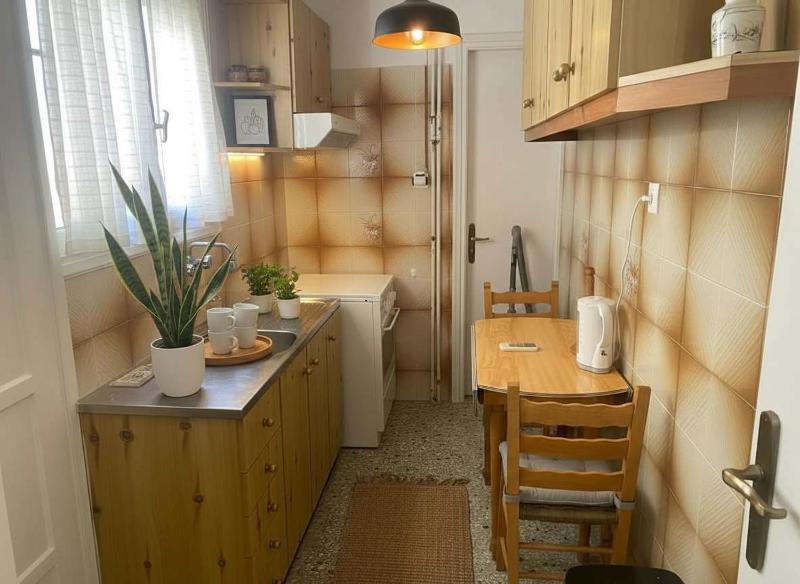 Family-Friendly Comfort in the Heart of Koukaki - image 7