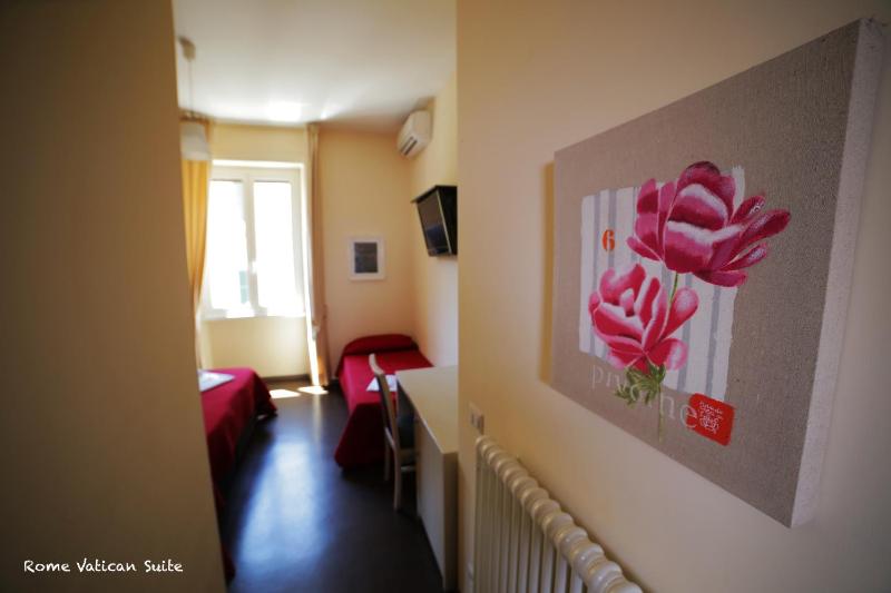 Triple Room image 2