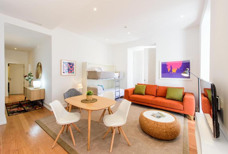 One-Bedroom Apartment image 1