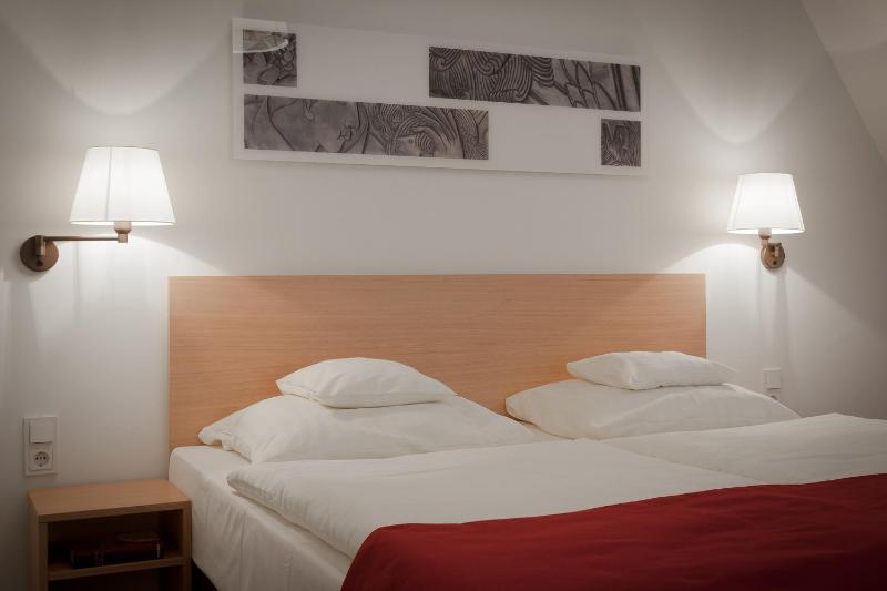 Standard  Double Room image 2