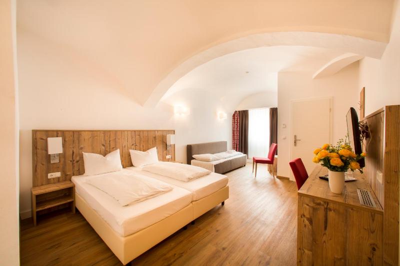 Triple Room image 3