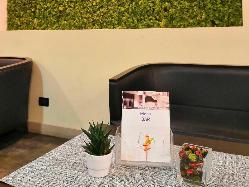 Mercure Rome Leonardo da Vinci Airport - image 3