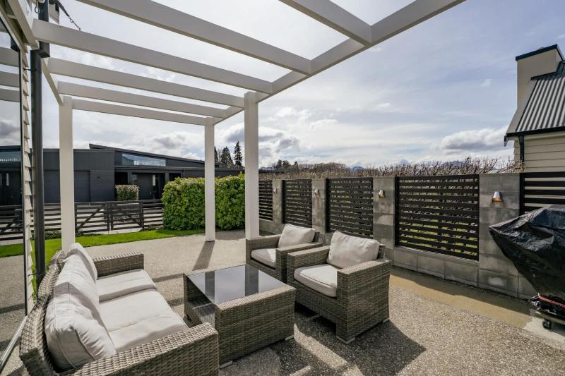 Tranquility on Parkhill - image 15