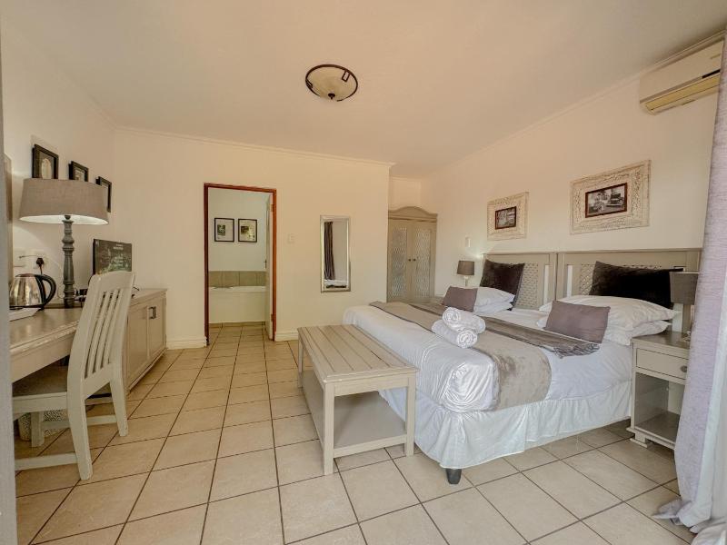 Amoris Guesthouse - Waterkloof ridge - image 14