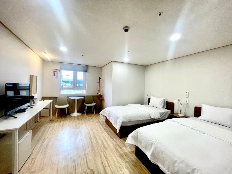 Bonghwang Inn - image 16