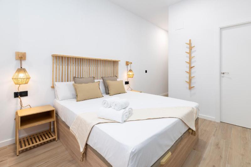 Travel Habitat Nou Mestalla Suites - image 12