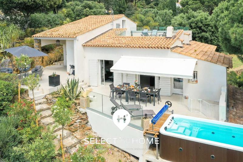 SELECT'soHOME - Villa avec piscine spa et babyfoot pour 10 à proximité de la plage d'Aiguebelle ! - 5 ETOILES - VILLA MANDARINIERS - image 21