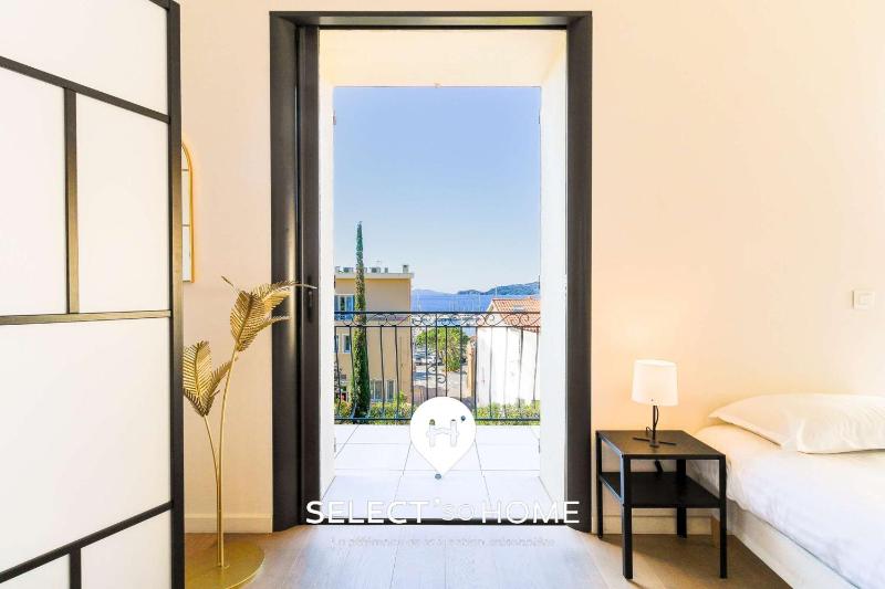 SELECT'soHOME - Villa pour 8 avec jacuzzi vue mer et parking à quelques pas du port du Lavandou ! - VILLA MOUN PANTAI - image 8