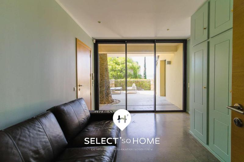 SELECT'soHOME - Villa pour 8 avec jacuzzi vue mer et parking à quelques pas du port du Lavandou ! - VILLA MOUN PANTAI - image 11