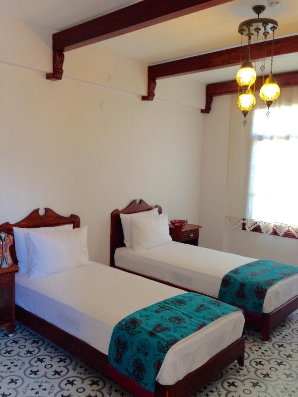 Deluxe Room image 4