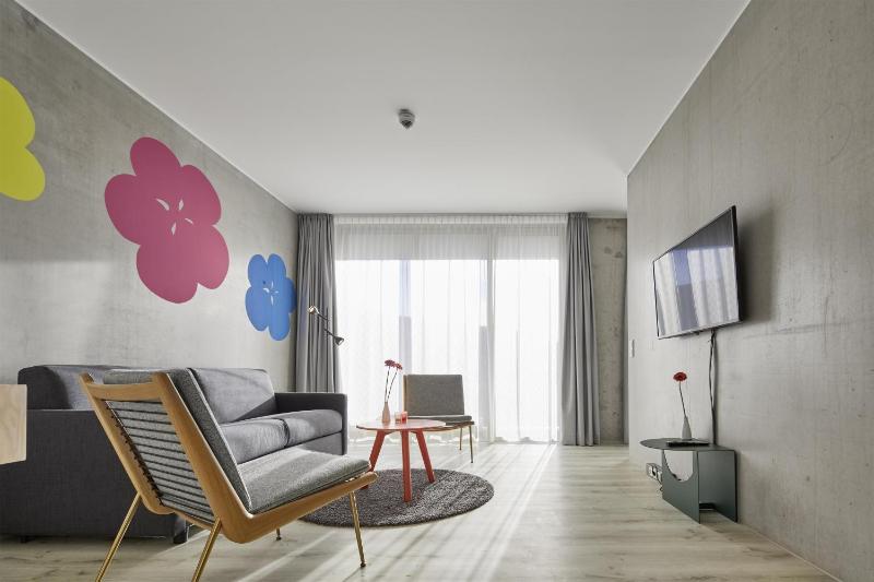 Flowers Hotel Essen - image 24