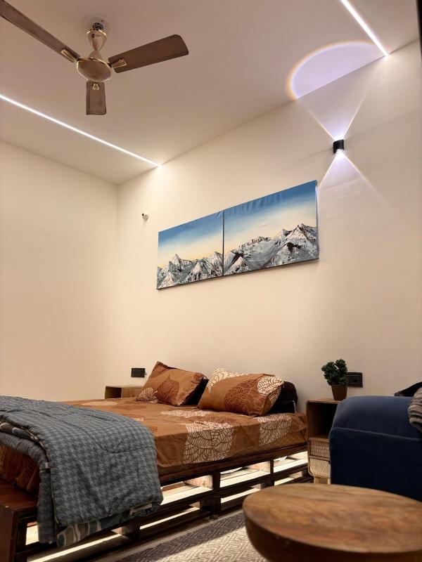 Venus -2BHK Artisanal Appartment - image 4