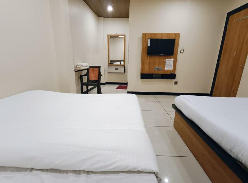 Hotel Shree Anadi Palace - image 25