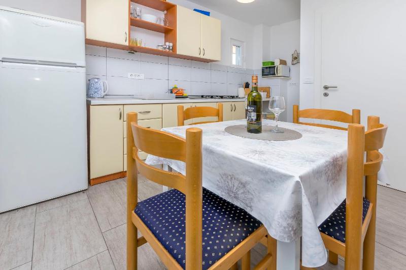 Apartments Jerkunica - image 2