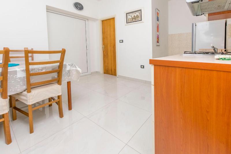 Apartments Jerkunica - image 6