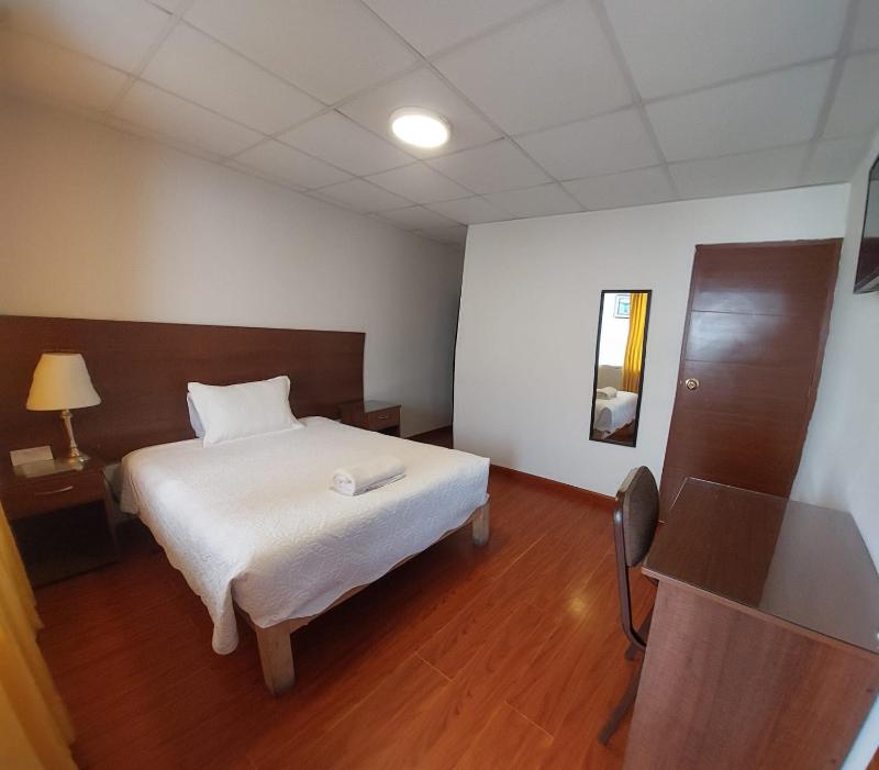 El Solar Inn - image 14