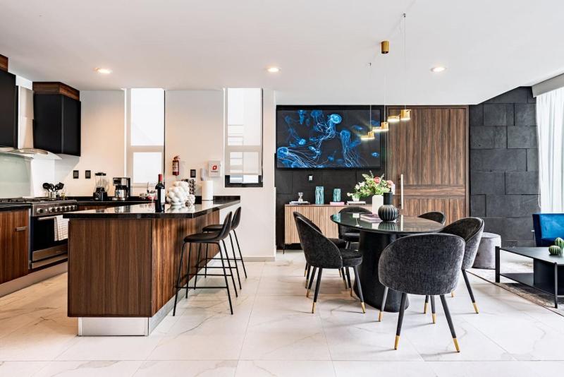 Two-in-One Group Haven with Terrace Wifi & Comfort - image 27