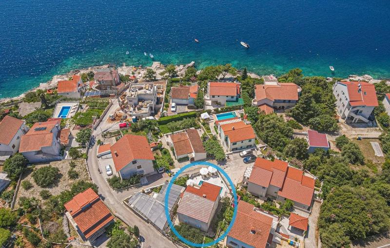 House Mirka - image 43