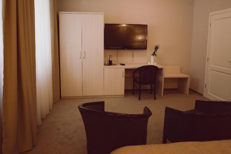Standard Apartment image 3