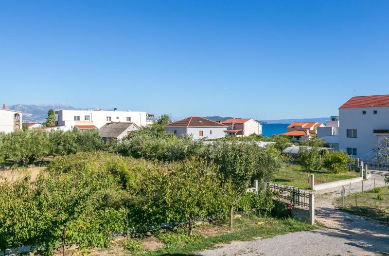 Apartments with parking space Kastel Stafilic Kastela - 24155 - image 16