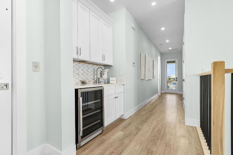 Brand New Luxury Build 265 Carolina Ave- Heated Pool Hot Tub home - image 36