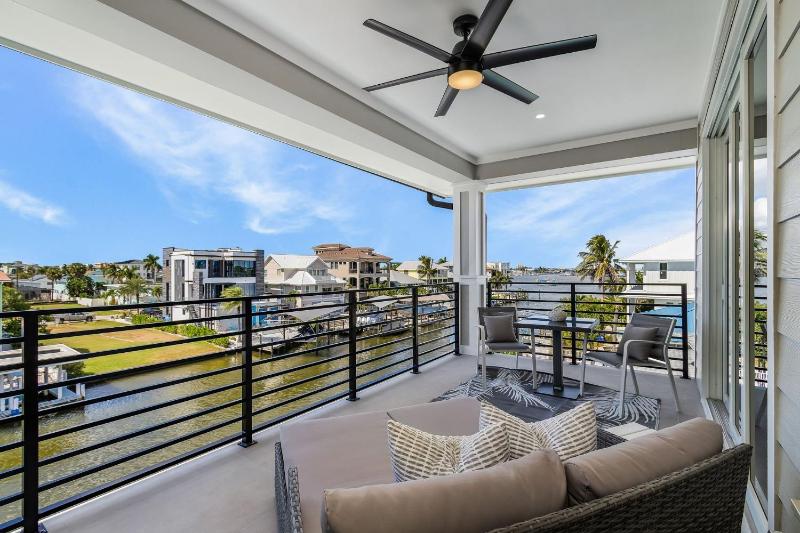 Brand New Luxury Build 265 Carolina Ave- Heated Pool Hot Tub home - image 47
