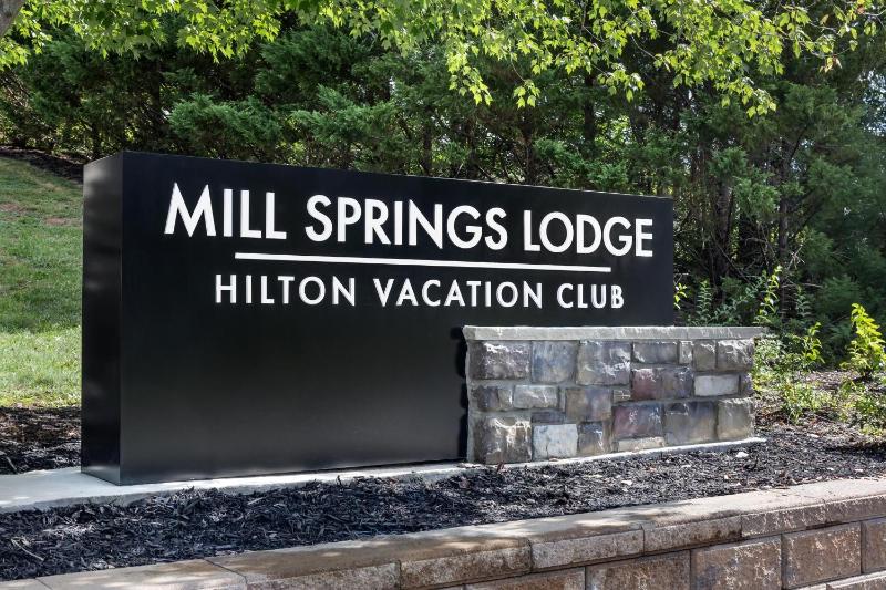 Hilton Vacation Club Mill Springs Lodge Pigeon Forge - image 42