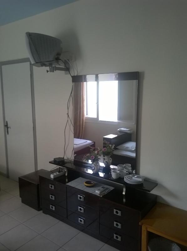 Standard Triple Room image 4