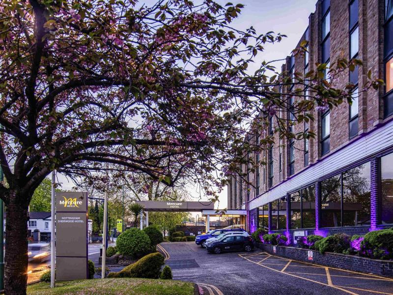 Mercure Nottingham Sherwood Hotel - image 1