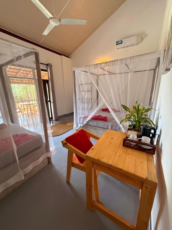 Emma's Sea View - image 20