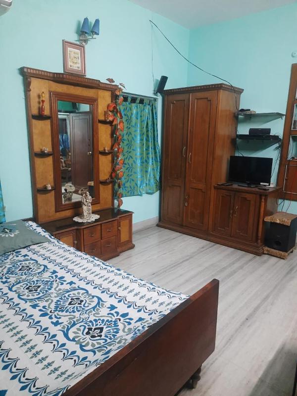 Relaxing environment in 3Bed Room House in Kolkata - image 8