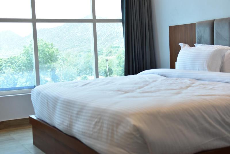 pushkar mountain vallay - image 5