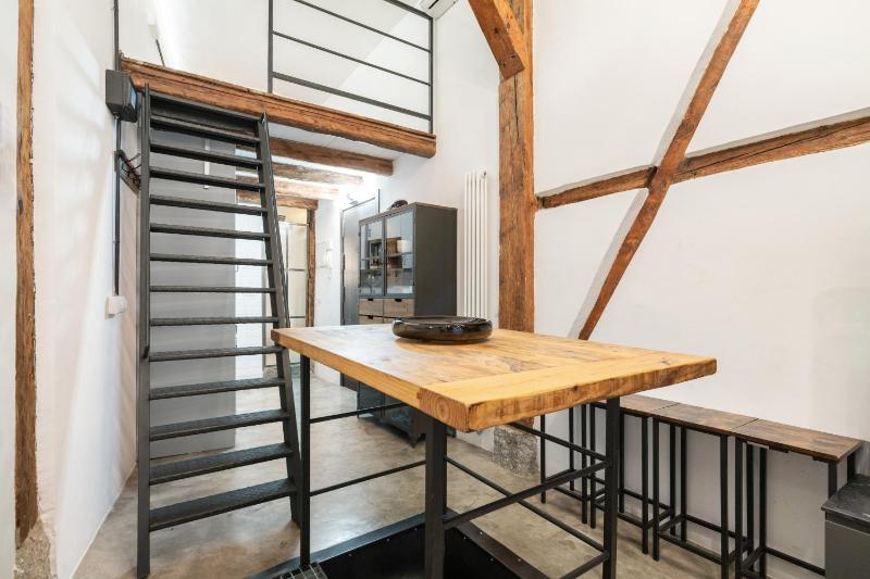 apartamento industrial con 3 alturas en pleno centro de ALQUILER TEMPORAL - image 9
