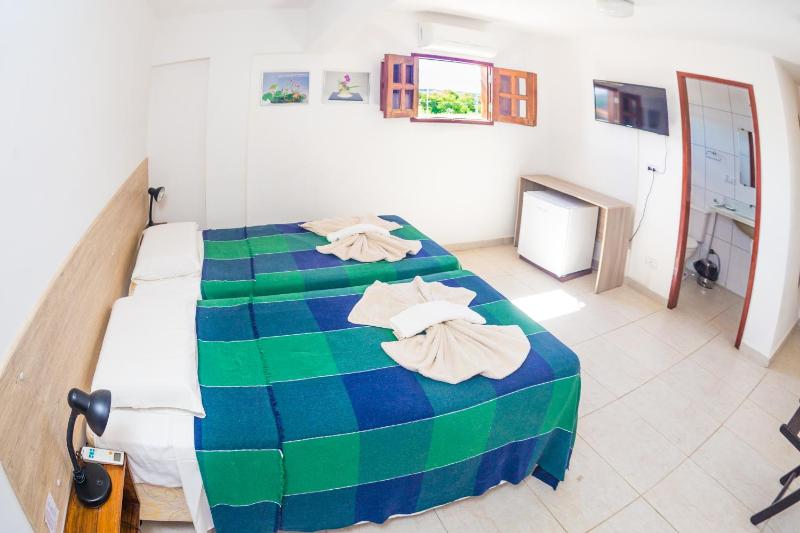 Twin Room image 1