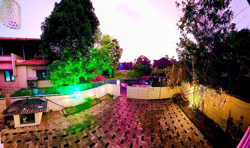 Lake and Paddy holiday home - image 32