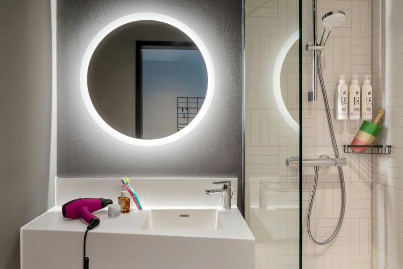 Moxy Hamburg - Finkenwerder - image 14