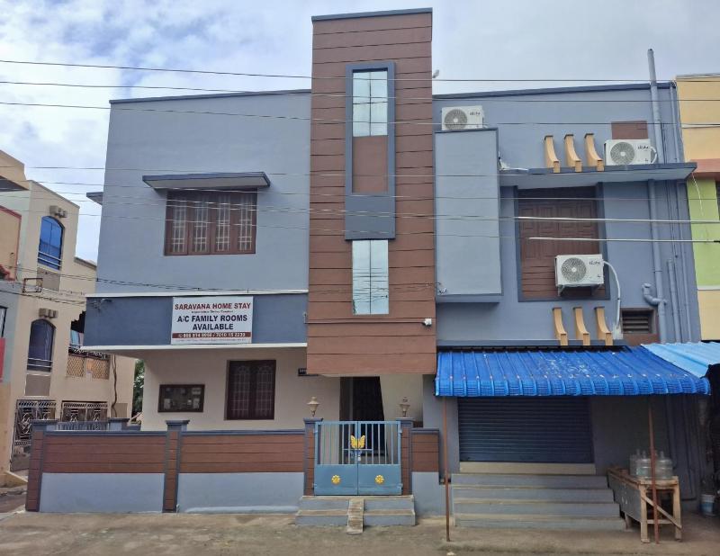 Saravana HomeStay - image 1