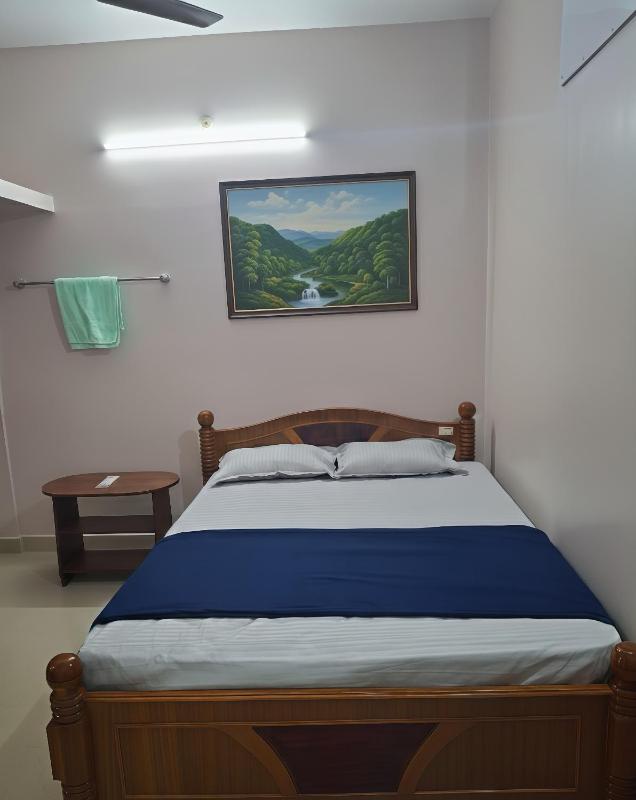 Saravana HomeStay - image 16