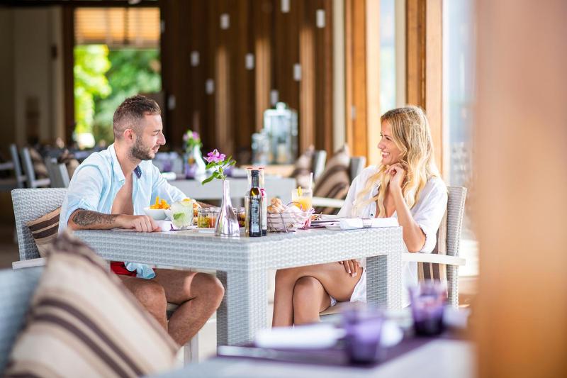 Hideaway Beach Resort & Spa - image 6