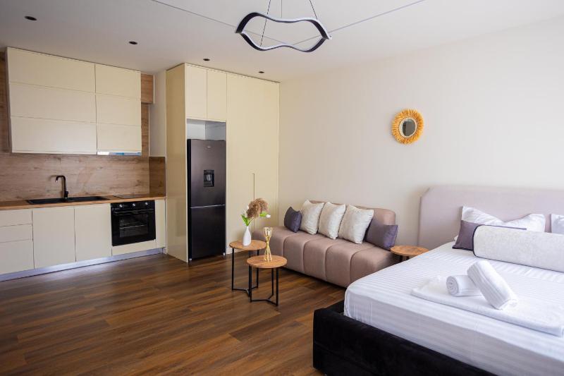 Iunn Apartment - image 6