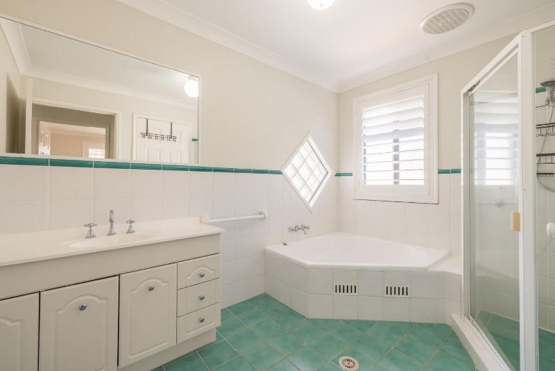 1-94 Rocky Point Rd - Duplex with Aircon Wifi and Short Walk To The Sports Club - image 5