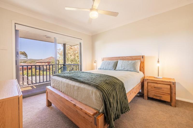 1-94 Rocky Point Rd - Duplex with Aircon Wifi and Short Walk To The Sports Club - image 2